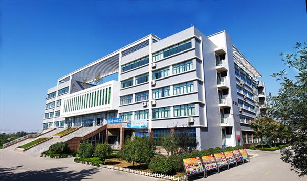  濰坊商業學校升學與就業途徑是什么？