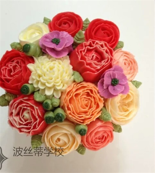 煙臺波斯蒂糕點培訓學校韓式裱花班開班啦！趕快來圍觀！